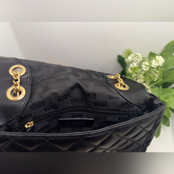 Michael Kors Hannah Quilted Black Soft Leather Gold Chain Shoulder Crossbody bag - Picture 14 of 16